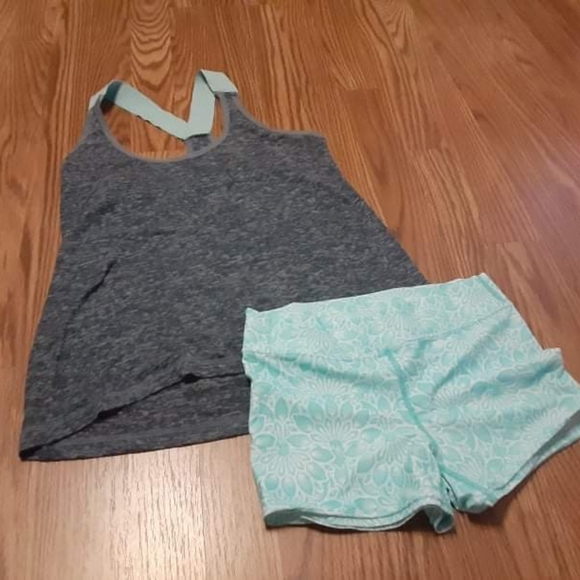 Other - 🎄$8or5/$20🎄 workout lot